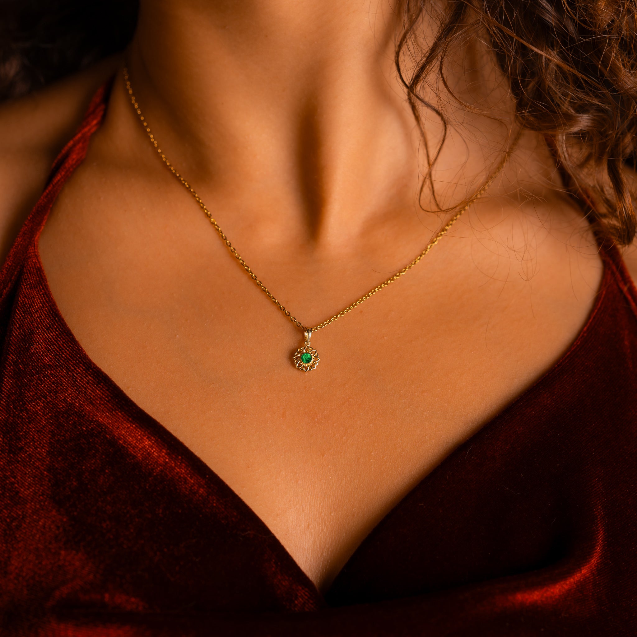 The Dahlia Emerald Pendant