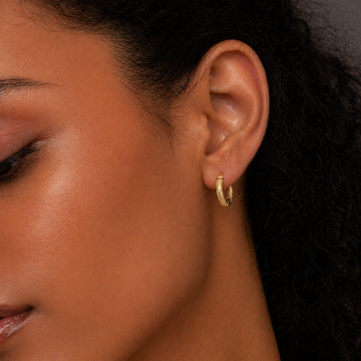 The Petit Textured Hoops