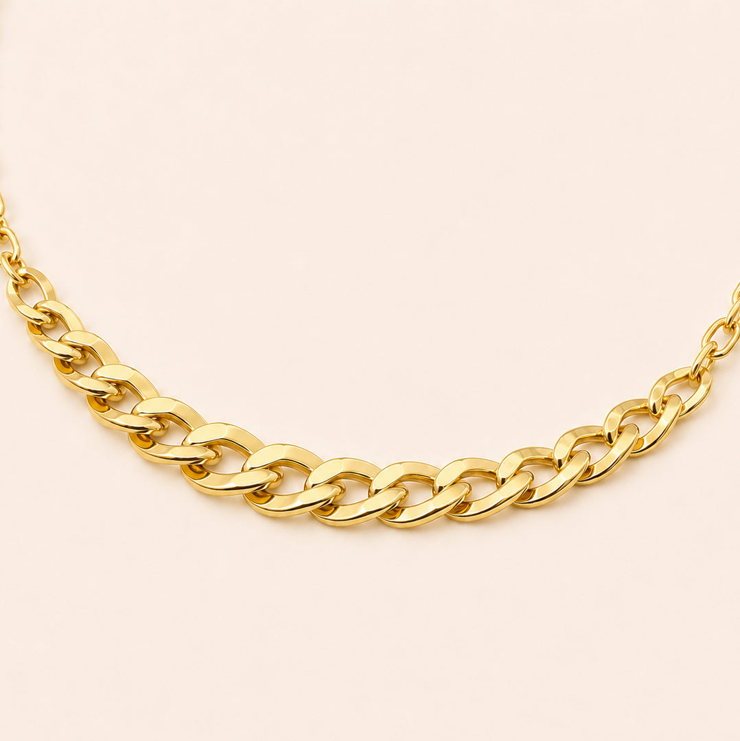 The Rising Curb Necklace
