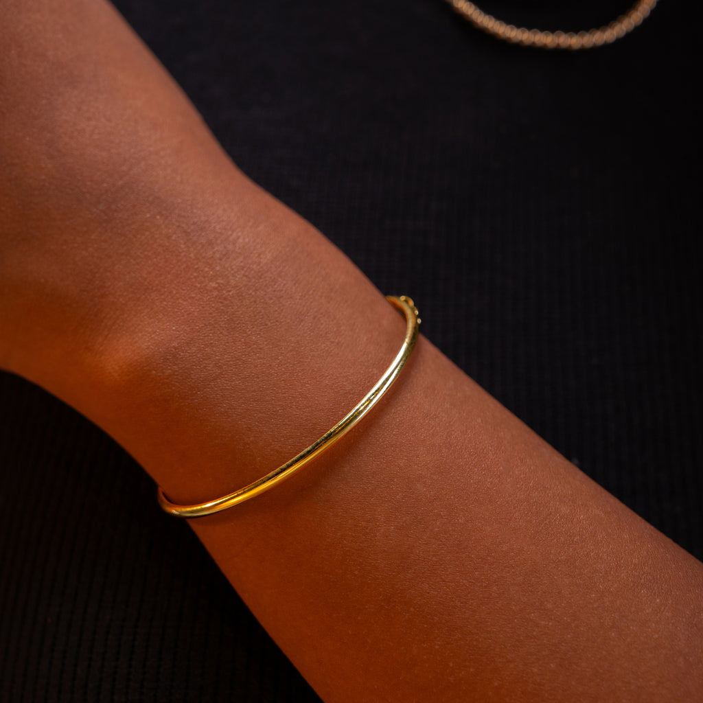 The Curved Essential