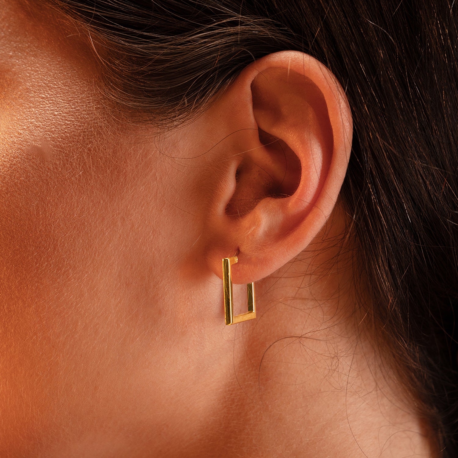 The Polished Square Hoop